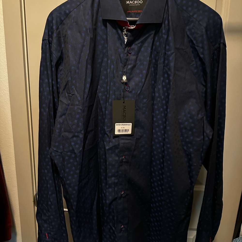 Navy Blue Dress Shirt with Subtle Texture and Classic Collar